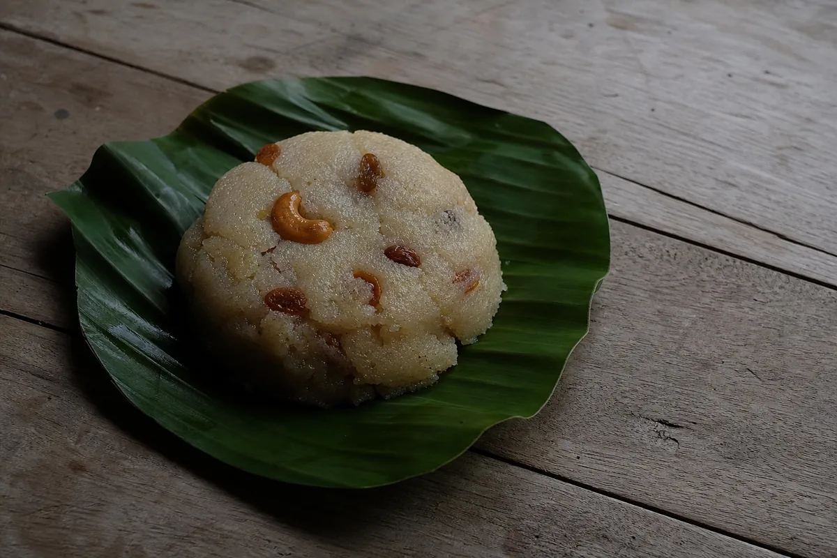 Easy Halwa Recipe (Semolina Pudding)